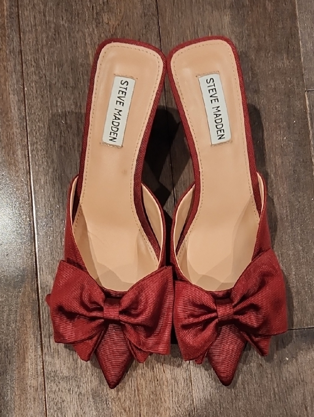 Steve Madden Red Pointed-Toe Bow Mules